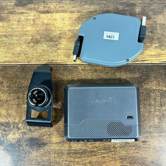 Garmin Nuvi 260 GPS Car Navigation Unit - Touchscreen - Tested & Works Great! - Picture 3 of 8